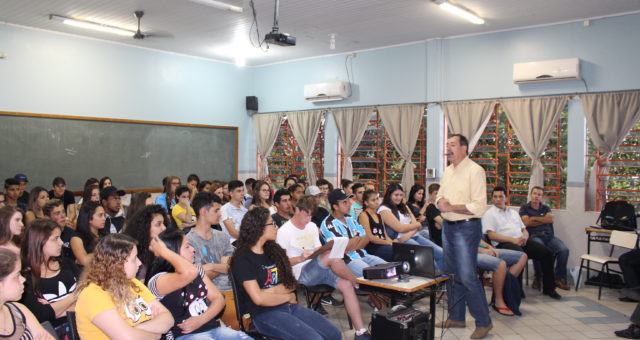 CERTAJA realiza reunião com estudantes da Escola Gonçalves Dias, Vendinha – Triunfo