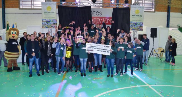 Escola de Taquari vence Projeto Sementes do Cooperativismo