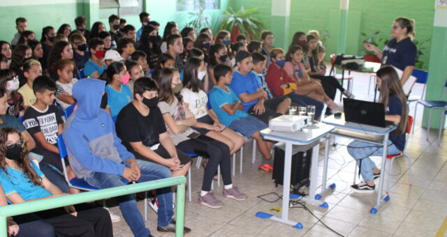 CERTAJA realiza palestra na 2a. escola participante do Projeto Sementes do Cooperativismo 2022